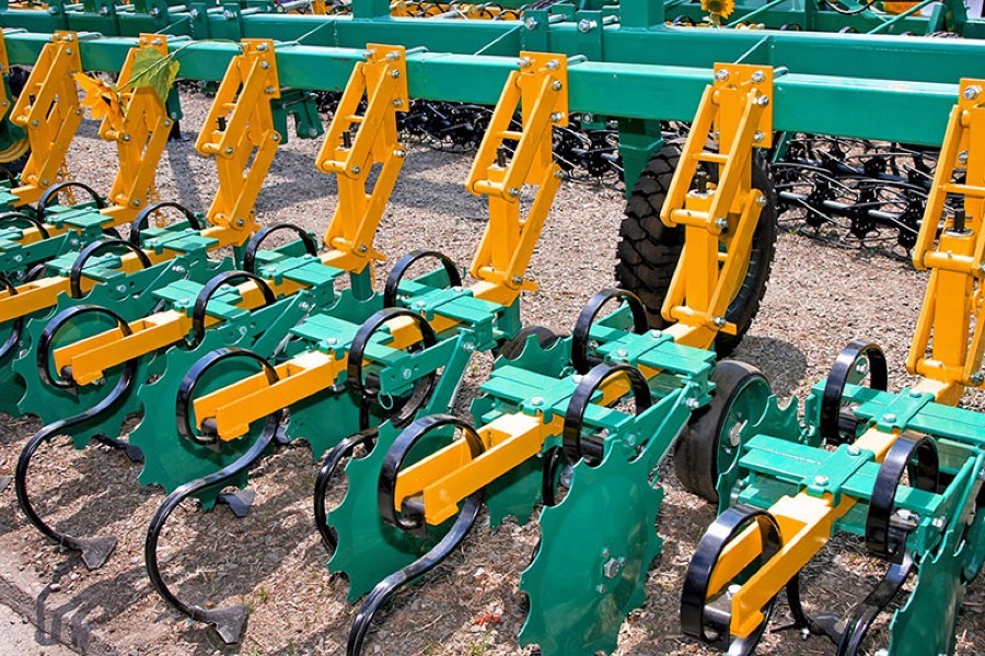 Agricultural equipment machinery